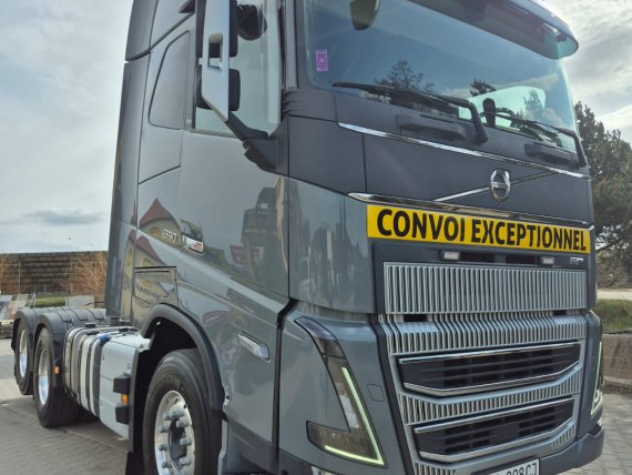 VOLVO FH 16 650 6X4 HEAVY DUTY 2023 TOP 100 TUN C.H.