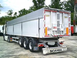 GT FRUEHAUF BENALU ALU 51m3 Váha 6700kg