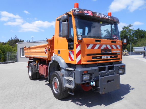 IVECO TRAKKER 4X4 trojstranna vyklapačka