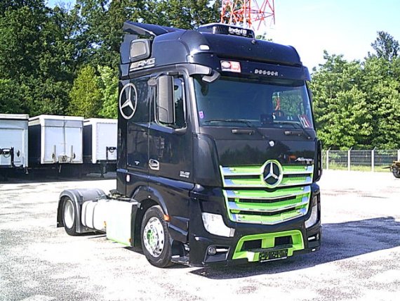 MERCEDES BENZ ACTROS 1845 M4 Low Deck mega
