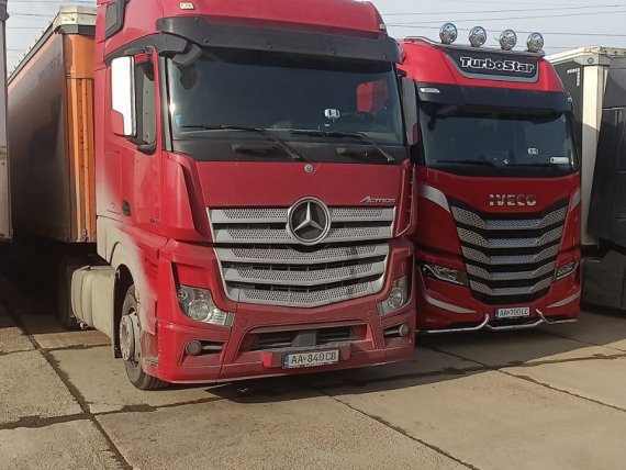 Mercedes benz ACTROS 1845 Standartní tahač EURO5 EEV ADBLUE