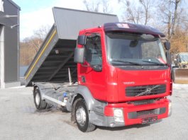 VOLVO FL 240 Trojstranná vyklapačka