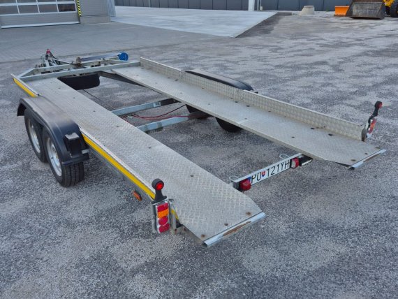 AKB prepravní príves OS. Aut