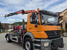 MERCEDES BENZ AXOR 1829 4X2 Hákový nosič kontejnerů s hydraulickou rukou na dálkové ovládání